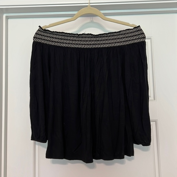 Old Navy Off the shoulder 3/4 sleeve top - Picture 1 of 1